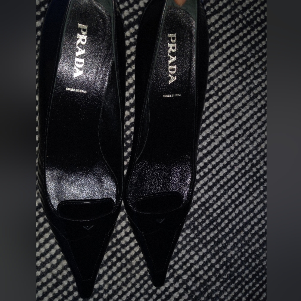 PRADA, Black Leather Pump No Box-Size-40 (US sz. 9 1/2)